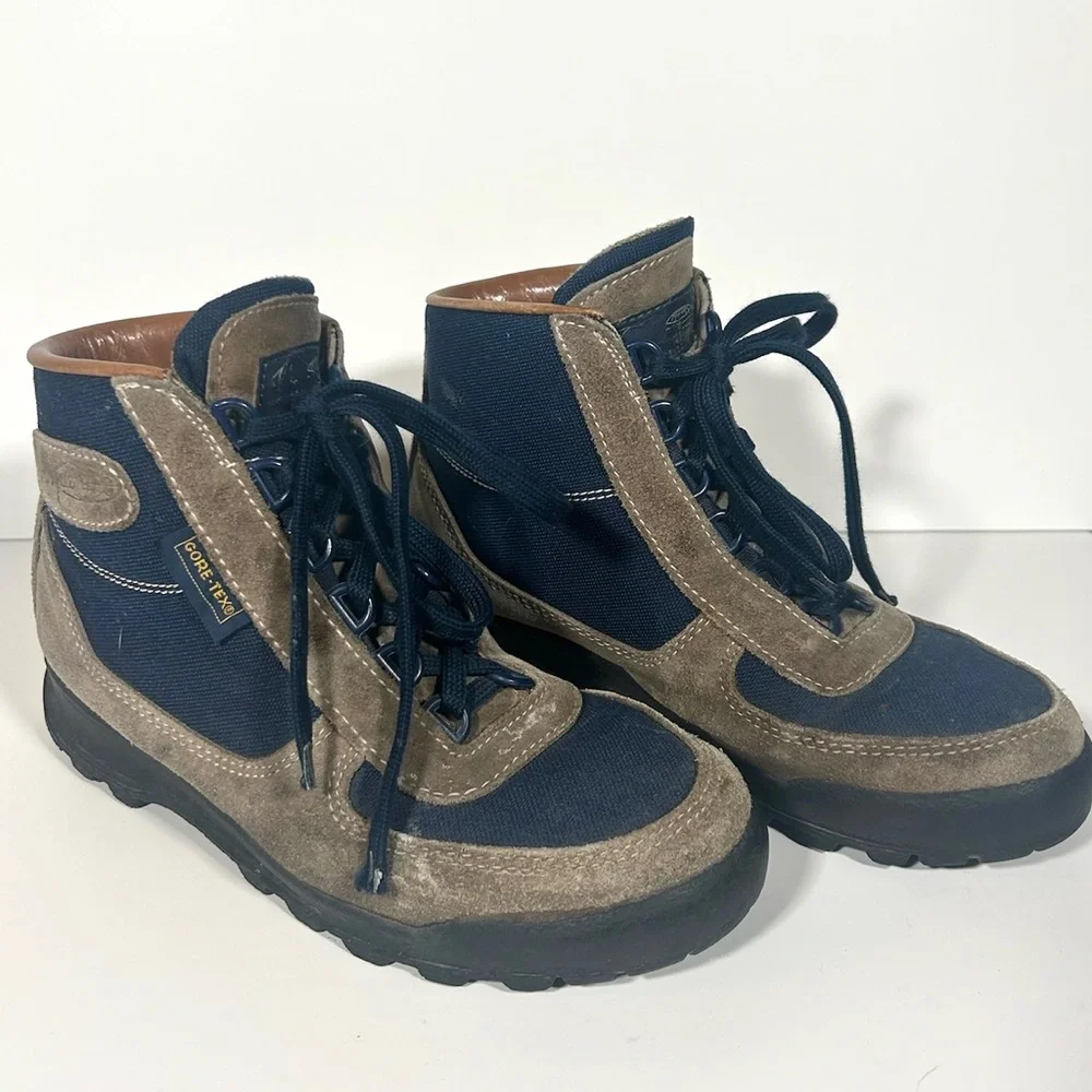 VTG Vasque Skywalk Hiking Boots Gore-Tex Sz 7.5 M Tan‎ Navy Suede Gorpcore Italy